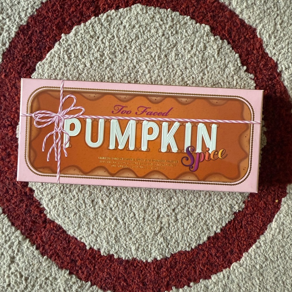 Too Faced Pumpkin Spice Limited Edition Warm and Space Eye Shadow Palette